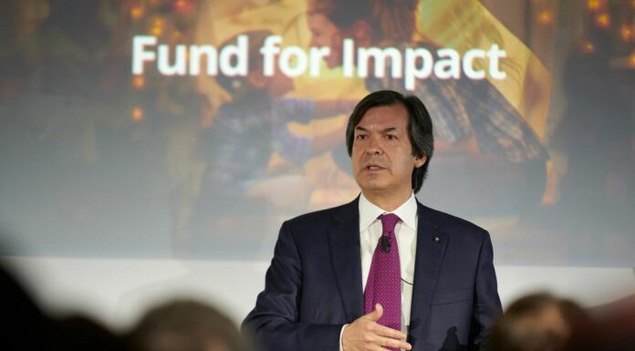 Ucraina, Messina “Intesa Sanpaolo dona 10 milioni di euro”