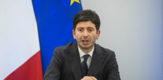 Speranza “Favoriremo vaccinazione persone in arrivo dall’Ucraina”