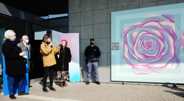 Violenza sulle donne, a Bergamo inaugurato un nuovo murales ecologico