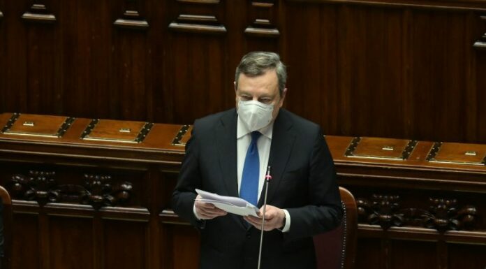 Draghi a Zelensky: “L’Italia vuole fornire sostegno e assistenza”