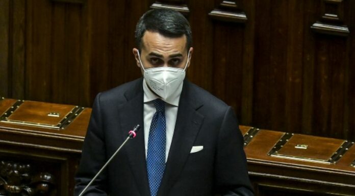 Ucraina, Di Maio: “C’è spazio solo per la diplomazia”