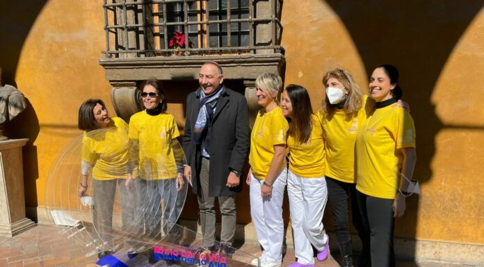 “RemaRoma per la vita”, donne e canottaggio contro tumore al seno