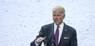 Biden “Stop alle importazioni di petrolio e gas dalla Russia”