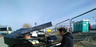 In Polonia un pianista siciliano accoglie i profughi ucraini