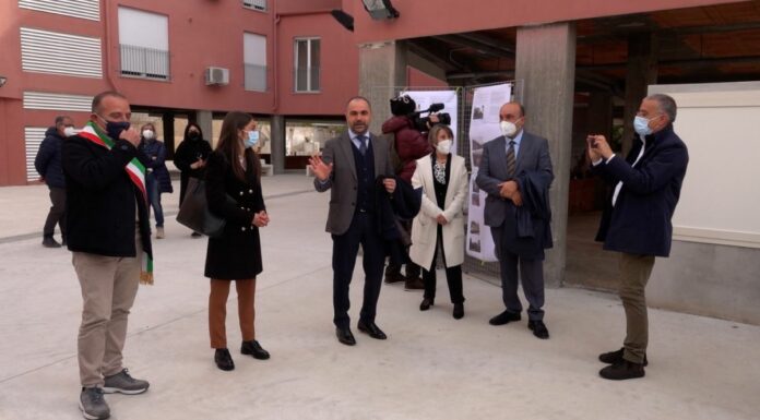 Sardegna, consegnati a Oristano 42 immobili Area