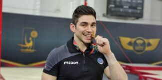 Macchini d’oro nella sbarra in Egitto