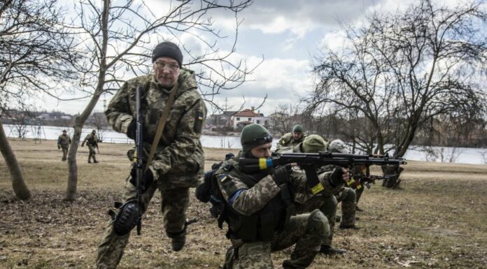 Ucraina, otto vittime nei bombardamenti di Podolsk a Kiev