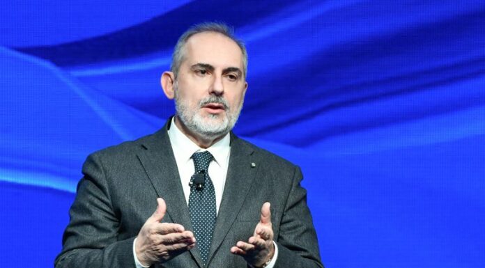 Terna aggiorna il piano industriale accelerando sugli investimenti