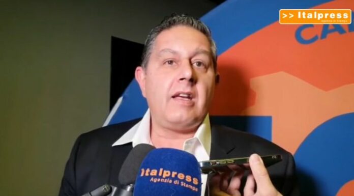 Toti “Chi non vuole aiutare Zelensky non festeggi il 25 aprile”