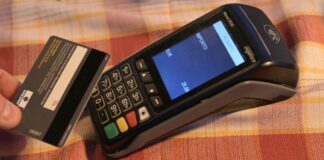 In calo l’uso del contante, sempre più usate le carte di pagamento