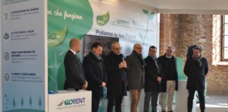 “Puliamo la tua piazza”, presentati nuovi veicoli elettrici per l’igiene urbana