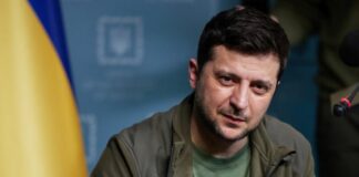 Zelensky pronto a una pace “senza indugio” ma situazione resta critica