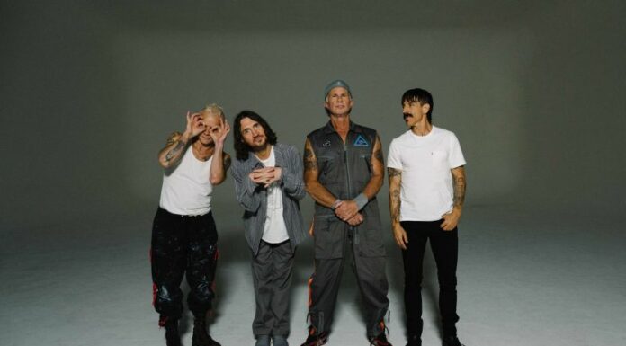 Red Hot Chili Peppers, esce il nuovo album con John Frusciante
