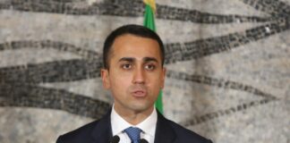 Di Maio “Espulsi 30 diplomatici russi”