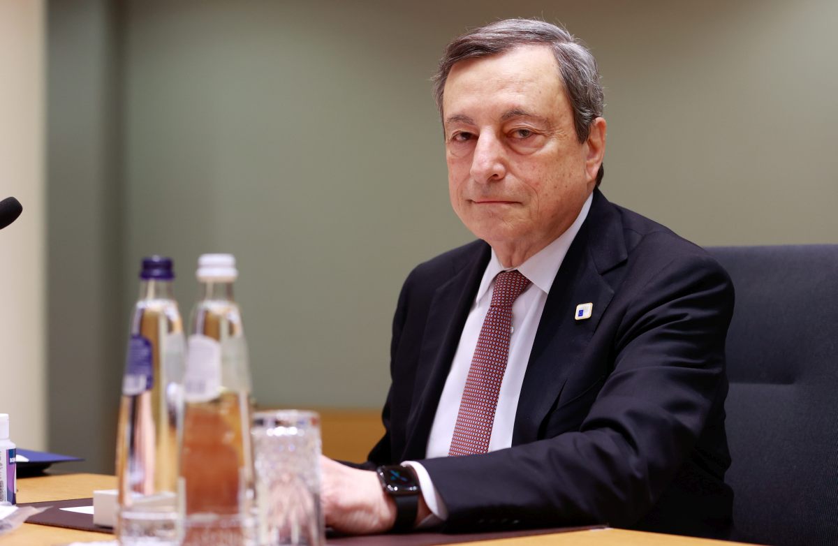 Draghi: “Guerra senza senso, Putin ponga fine alle ostilità”