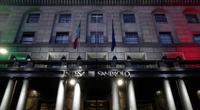 Intesa Sanpaolo al primo posto della LinkedIn Top Companies