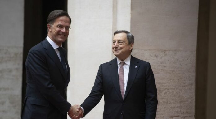 Draghi vede il premier olandese Rutte “Ferma condanna della strage di civili”