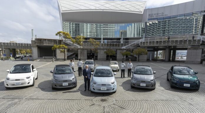 Nuova 500 affascina il Paese del Sol Levante