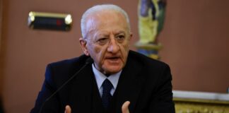Covid, De Luca “In Campania buona tenuta, lunedì via al portale salute”