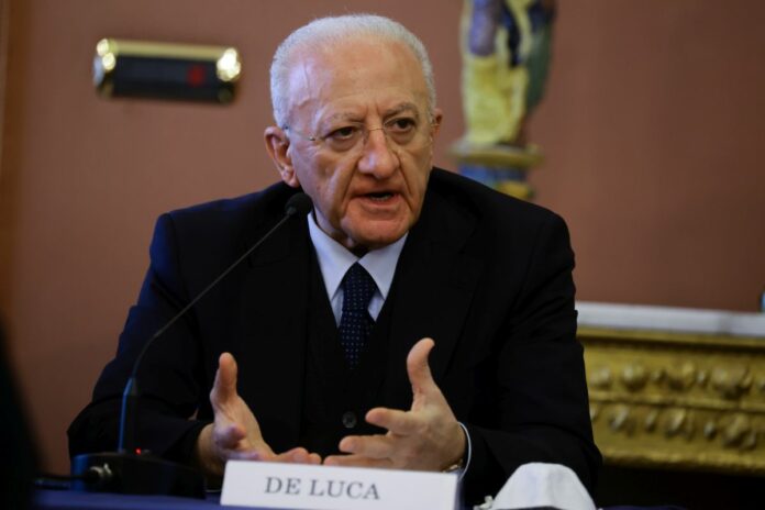 Napoli - sottoscritto il protocollo d’intesa per l’attivazione del Numero Unico di Emergenza Europeo tra Luciana Lamorgese el Presidente della Regione Campania Vincenzo De Luca