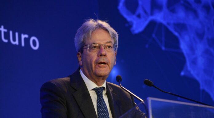 Ue, Gentiloni: “Guerra e pandemia hanno rallentato la crescita”
