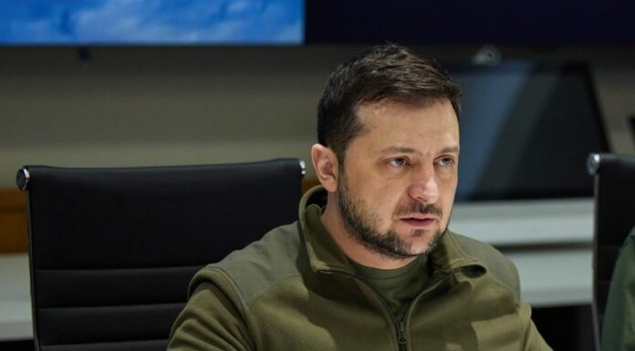 Ucraina, Zelensky “Attacco a Kramatorsk crimine di guerra”