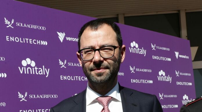 Vinitaly, Patuanelli “E’ l’edizione della ripresa”