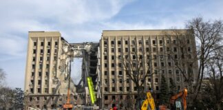 Le sirene continunano a risuonare in tutta l’Ucraina