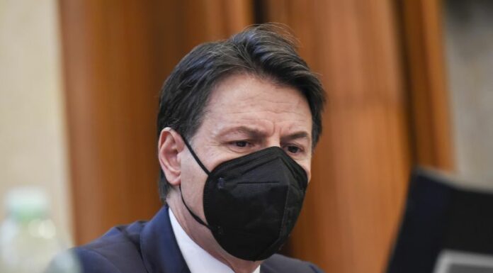 Francia, Conte “Non lasciare a destra xenofoba risposta ai cittadini”