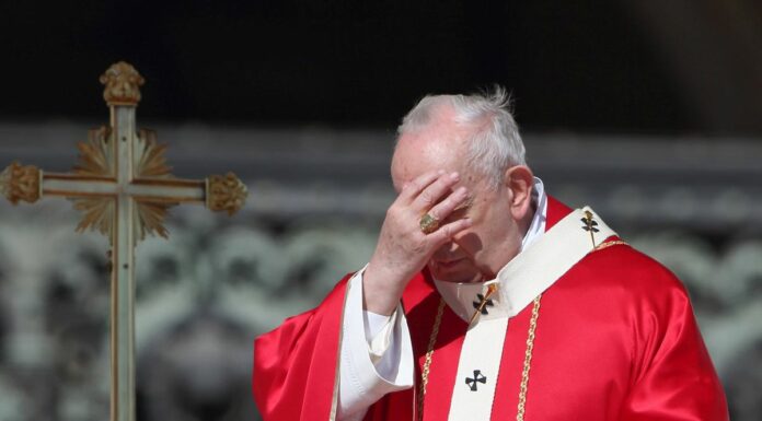 Papa Francesco “La guerra è un sacrilegio, no al riarmo”