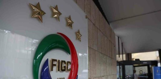 La Figc ritira il sostegno alla candidatura di Infantino per le elezioni alla presidenza Fifa. Simonelli “Avrei preso più tempo” / Video