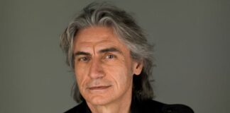 Luciano Ligabue, il 3 maggio esce l’autobiografia “Una storia”