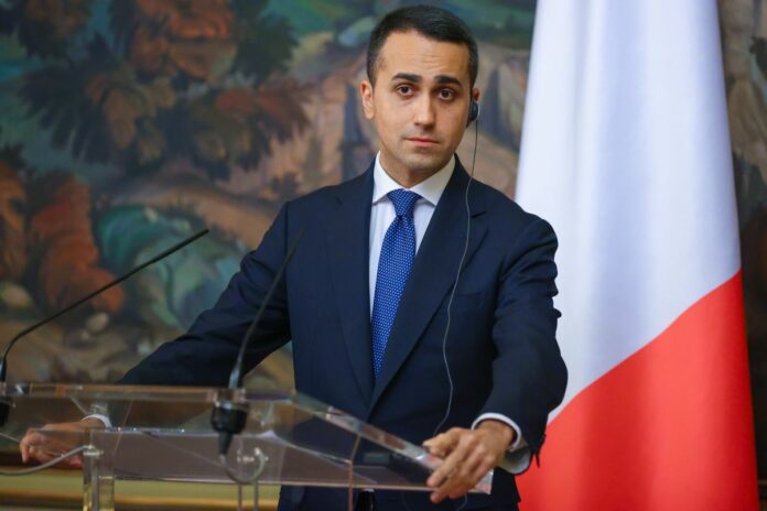 Mosca, Il ministro degli esteri italiano Luigi Di Maio incontra il ministro degli esteri Russo Lavrov