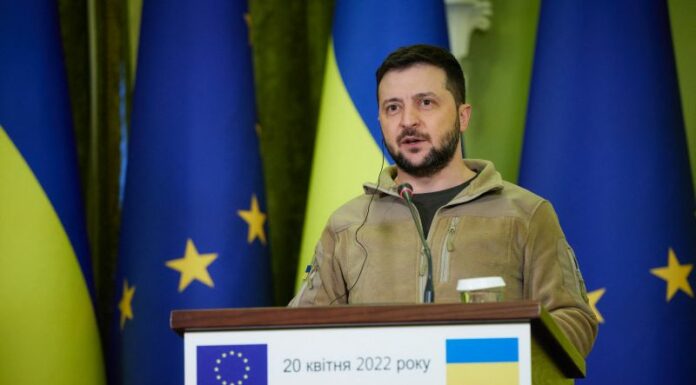 Zelensky alla Biennale Venezia “Supportate la nostra lotta con l’arte”