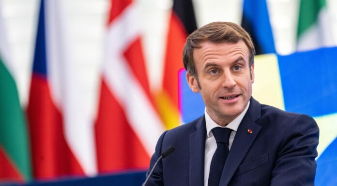 Francia, Macron rieletto presidente
