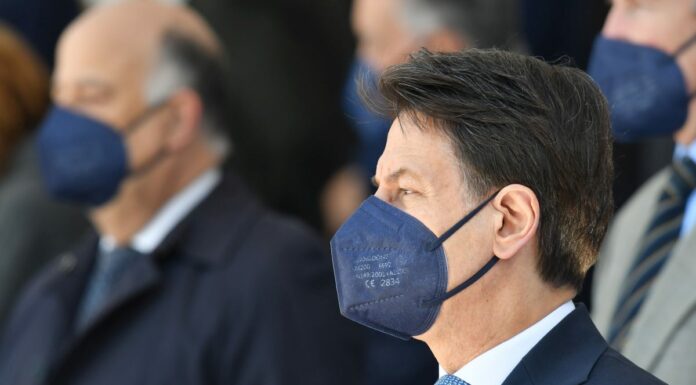 Conte “M5S si oppone all’invio di aiuti militari a Kiev”