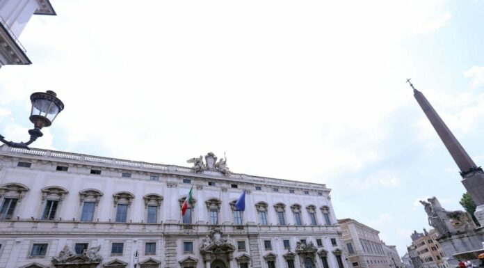La Consulta dice stop all’automatismo del cognome paterno ai figli