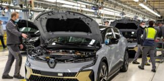 Renault, Mègane E-Tech Electric verso impatto ambientale zero