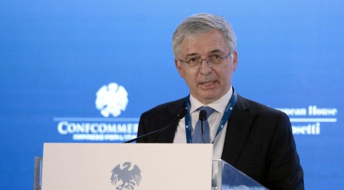 Franco “Evitare assolutamente un’altra recessione”