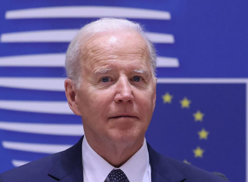 Ucraina, gli Usa inviano aiuti militari. Biden “Non rinunceremo a combattere contro i tiranni”