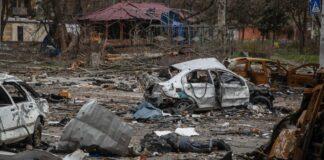 Timido spiraglio nei negoziati, a Mariupol gli ucraini resistono