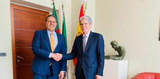Toti incontra l’ambasciatore spagnolo Alfonso Dastis