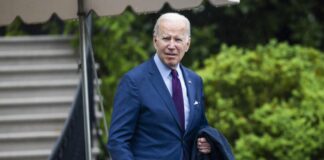 Ucraina, Biden annuncia altri aiuti, prosegue evacuazione da Mariupol
