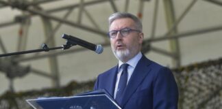 Alpini, Guerini “Non sottovalutare gli episodi segnalati”