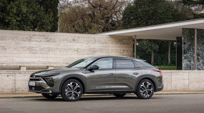 Arriva in italia la nuova Citroèn C5 X