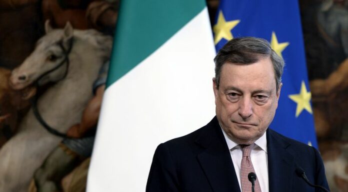 Vaccino, Draghi “L’Italia donerà altri 31 milioni di dosi”