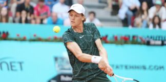 Si ferma la corsa di Sinner, ko contro Tsitsipas