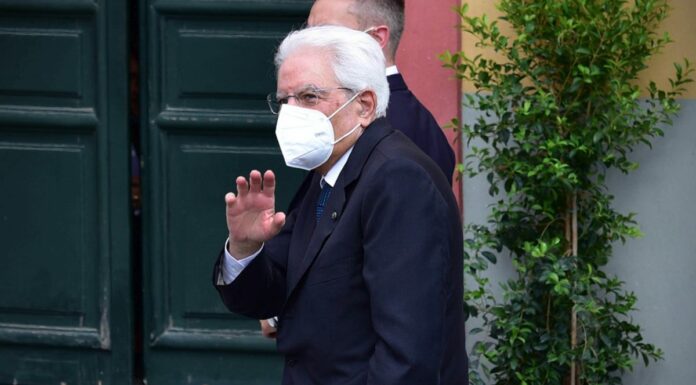 Omofobia, Mattarella “Rispetto e uguaglianza non sono derogabili”