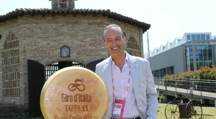 Il Parmigiano Reggiano firma l’undicesima tappa del Giro d’Italia