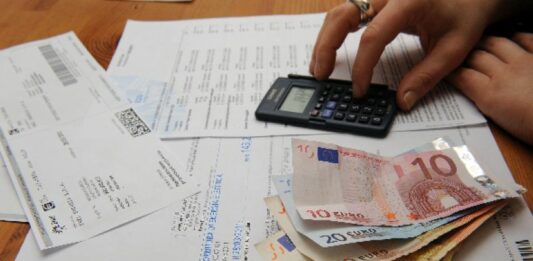 Maltempo, sospeso per 6 mesi il pagamento delle bollette in Calabria, Sardegna e Sicilia